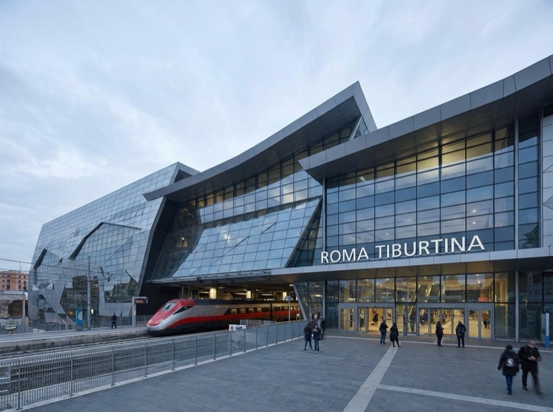 Roma Tiburtina modern architecture
